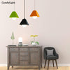 Suspension LED triangulaire de couleur