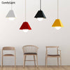 Suspension LED triangulaire de couleur