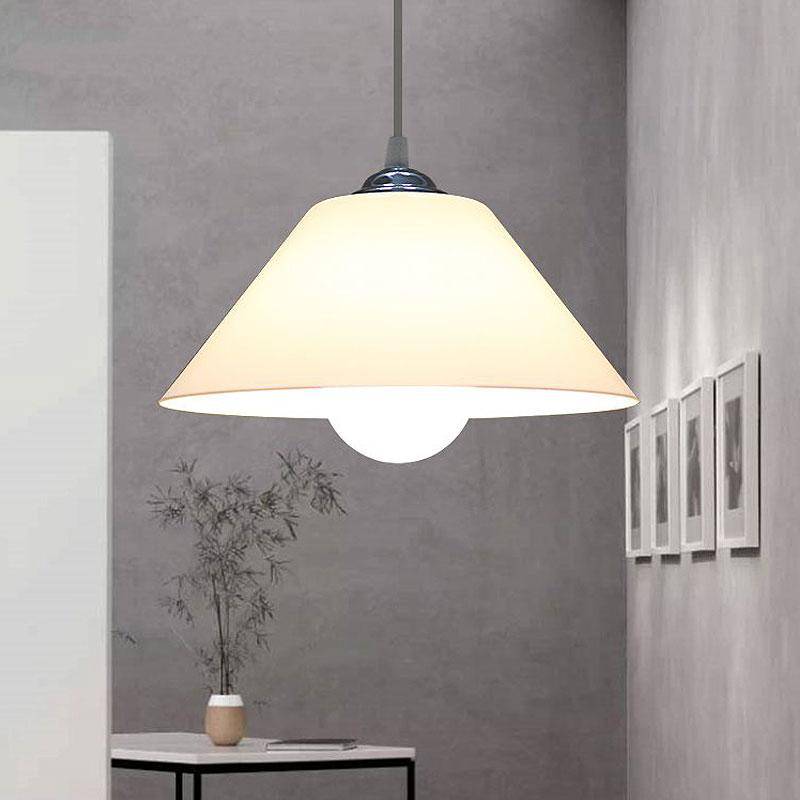 Suspension moderne en plastique de couleur