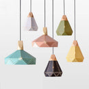 Suspension moderne en bois et métal troué de couleur Creative
