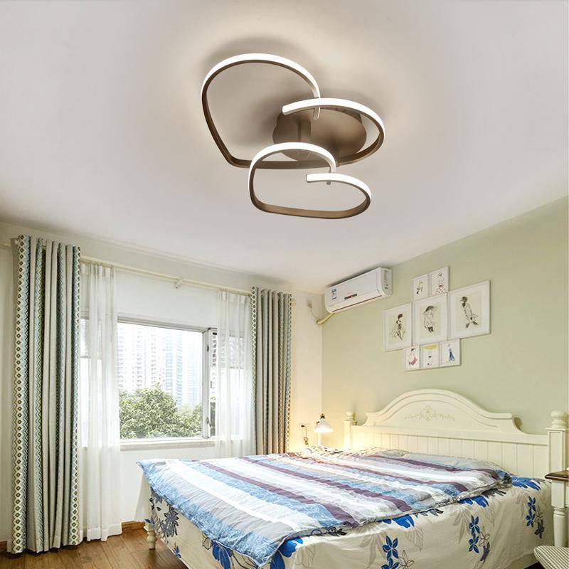 Plafonnier moderne design à LED en forme de coeur - vue 4 sur 5