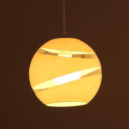Suspension design LED à boules légèrement ouvertes Creative