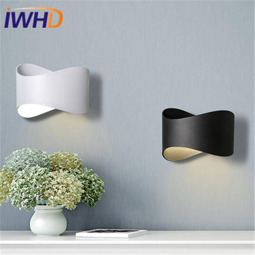 Lámpara de pared LED con design forma redondeada de moda