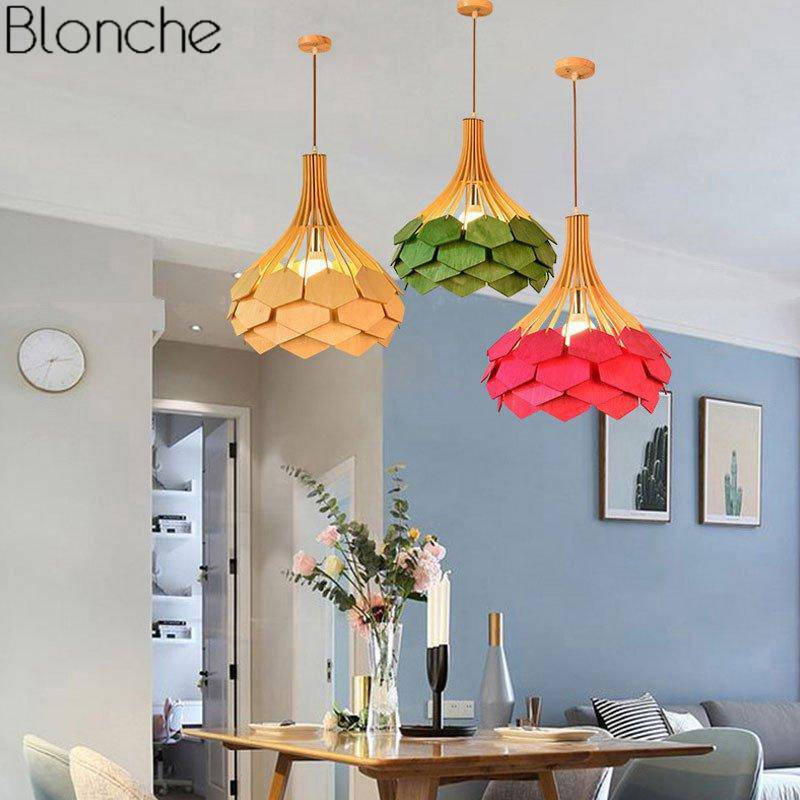 Pendant light in wood and coloured petals Wooden 