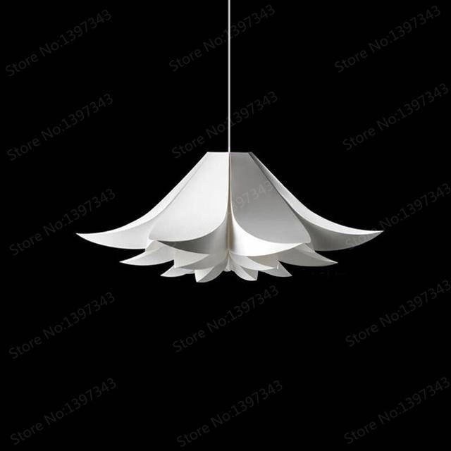 Lámpara de suspensión design en modernos pétalos de flores blancas
