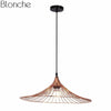 Suspension design à LED chapeau de paille coloré