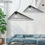 Suspension design à LED chapeau de paille noir