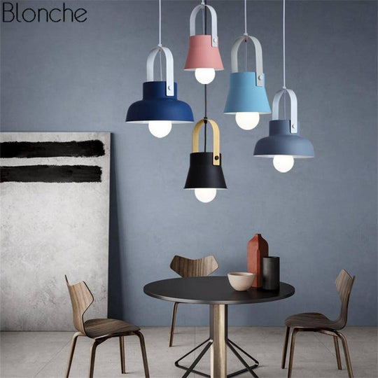 Suspension design en métal à LED Macaron