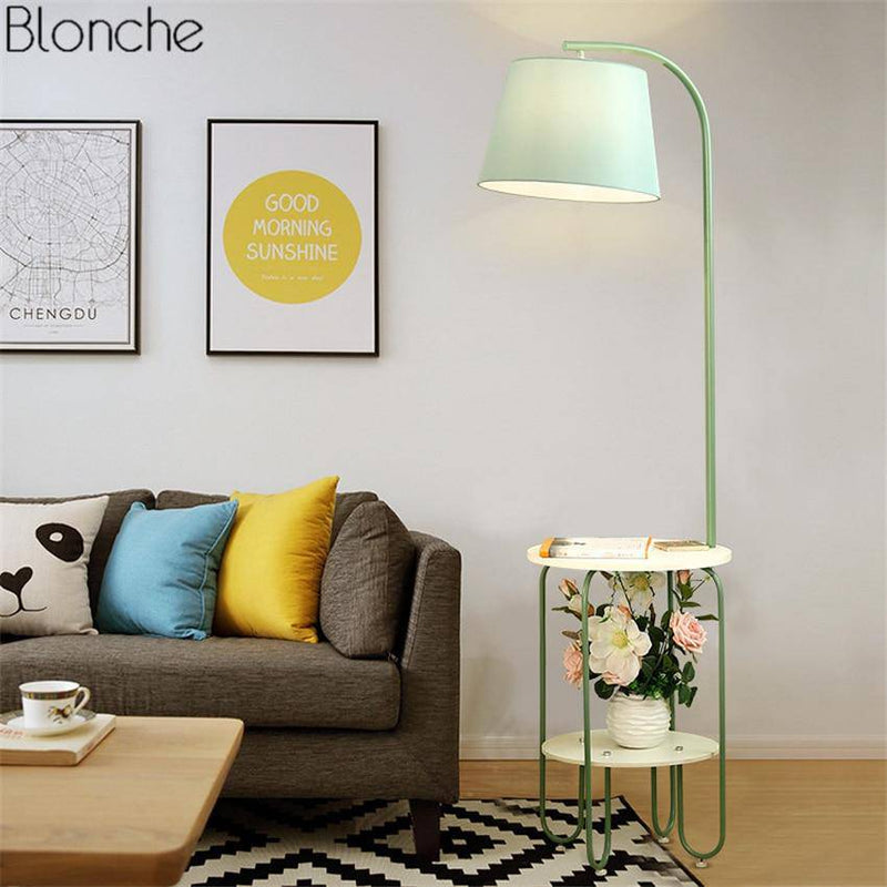 Lampadaire LED avec table Standing