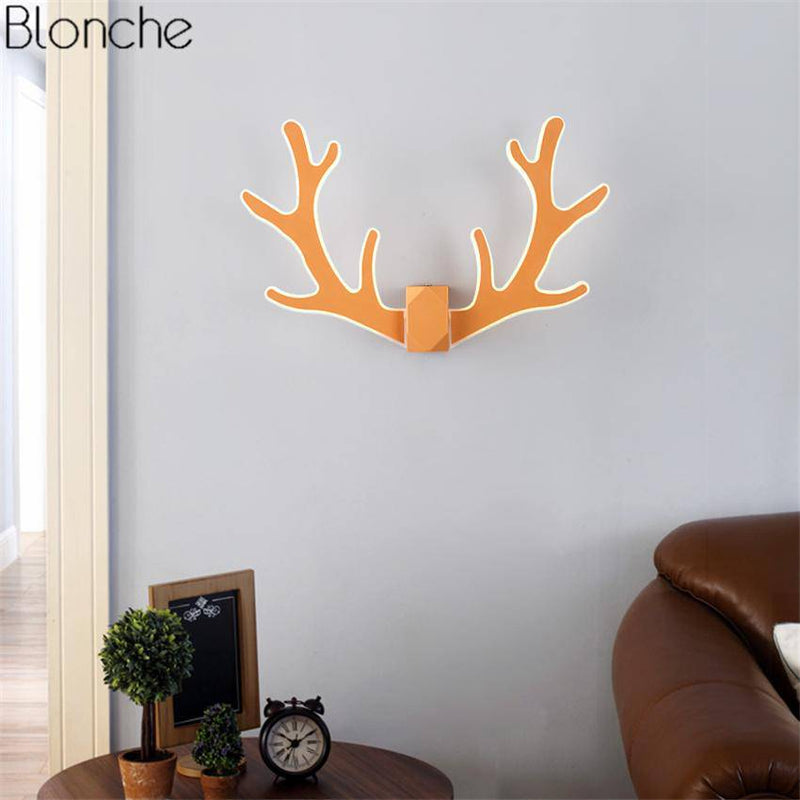 wall lamp LED wall lamp in the shape of a coloured stag horn