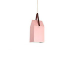 Suspension design en forme de maison de couleur