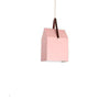 Suspension design en forme de maison de couleur