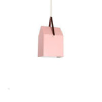 Suspension design en forme de maison de couleur