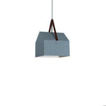 Suspension design en forme de maison de couleur