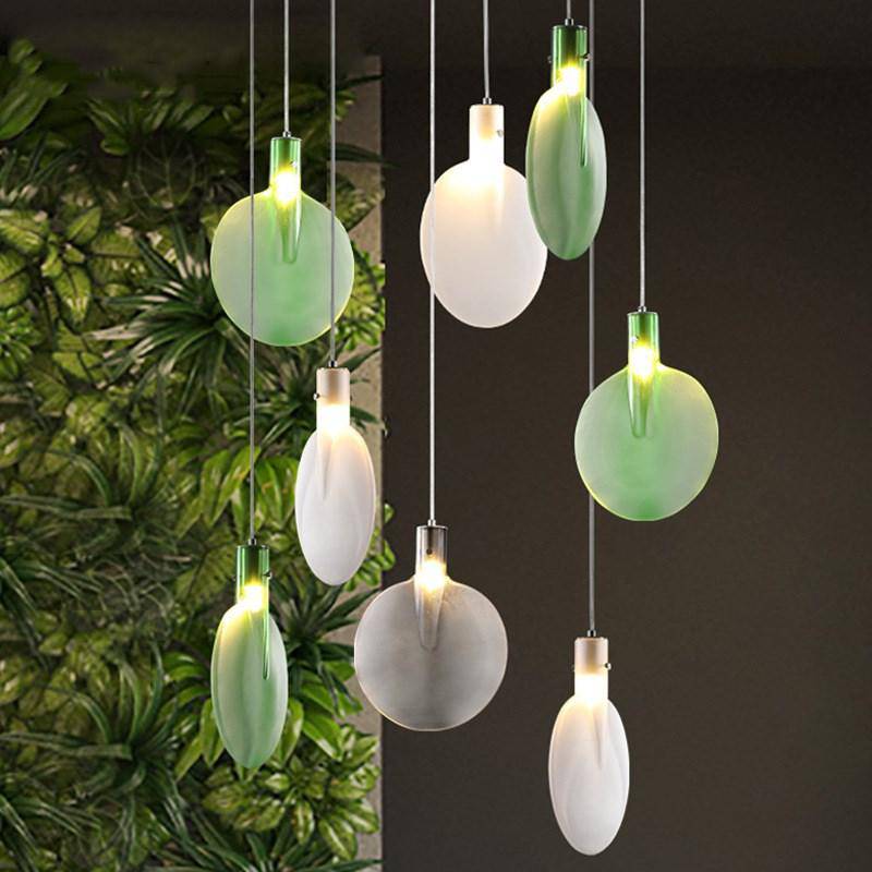 Suspension design disque en verre coloré à LED