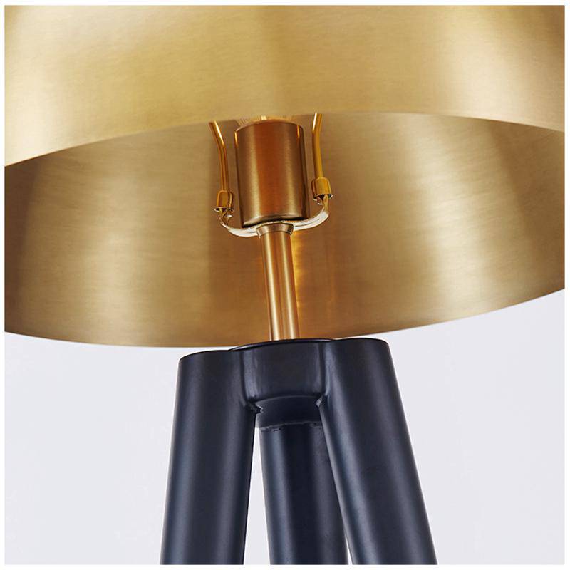 Lampadaire design triple pied et abat-jour sphérique en métal doré Luxe