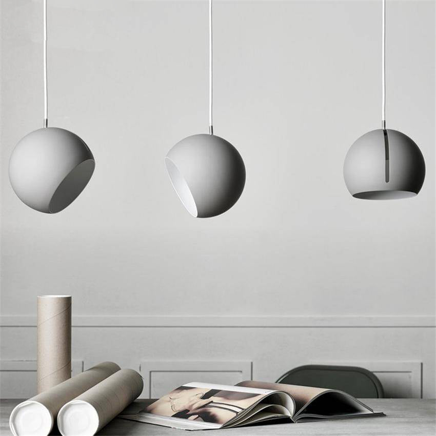 Suspension design à LED en forme de boule dirigeable colorée Hanging - vue 3 sur 9