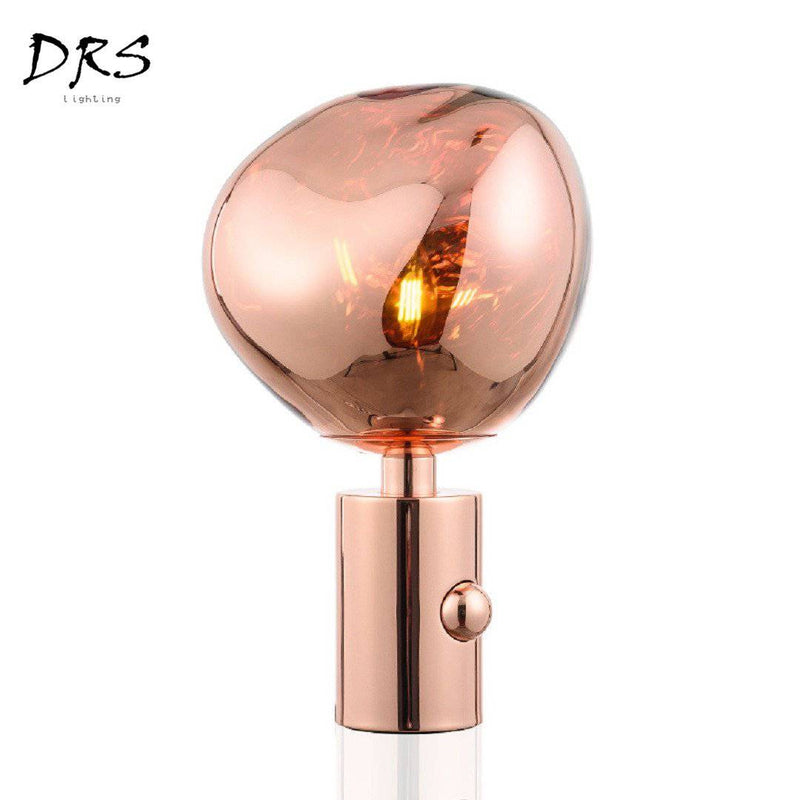 Design table lamp in pink PVC gold Melt