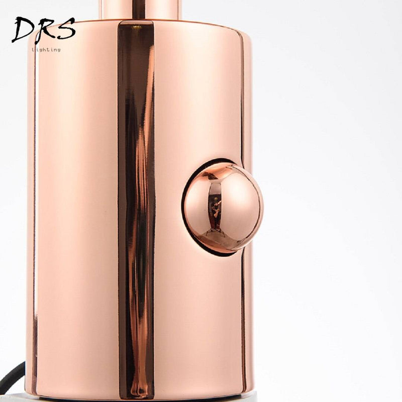 Design table lamp in pink PVC gold Melt