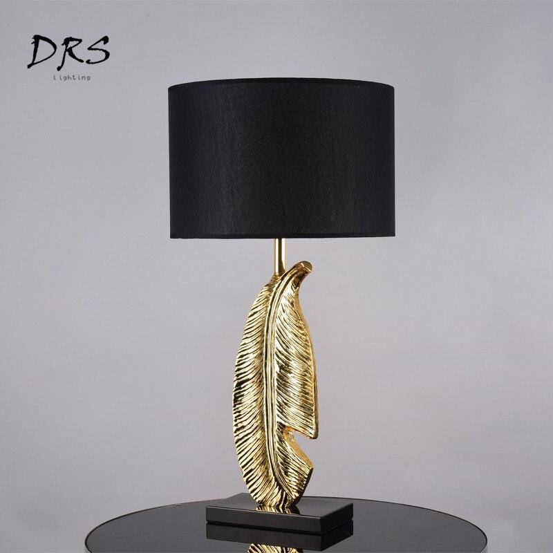 LED design table lamp with gold feather and lampshade Luxury