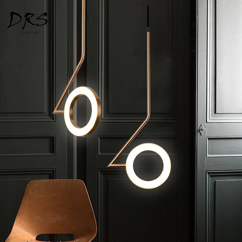 Suspension design doré à LED avec lampe ronde - vue 3 sur 9