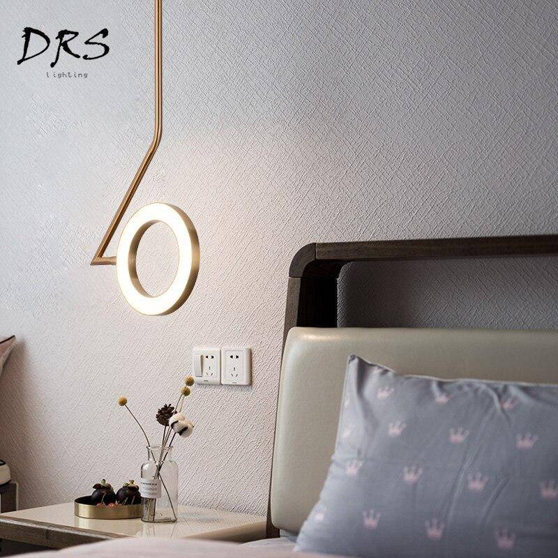 Suspension design doré à LED avec lampe ronde - vue 8 sur 9
