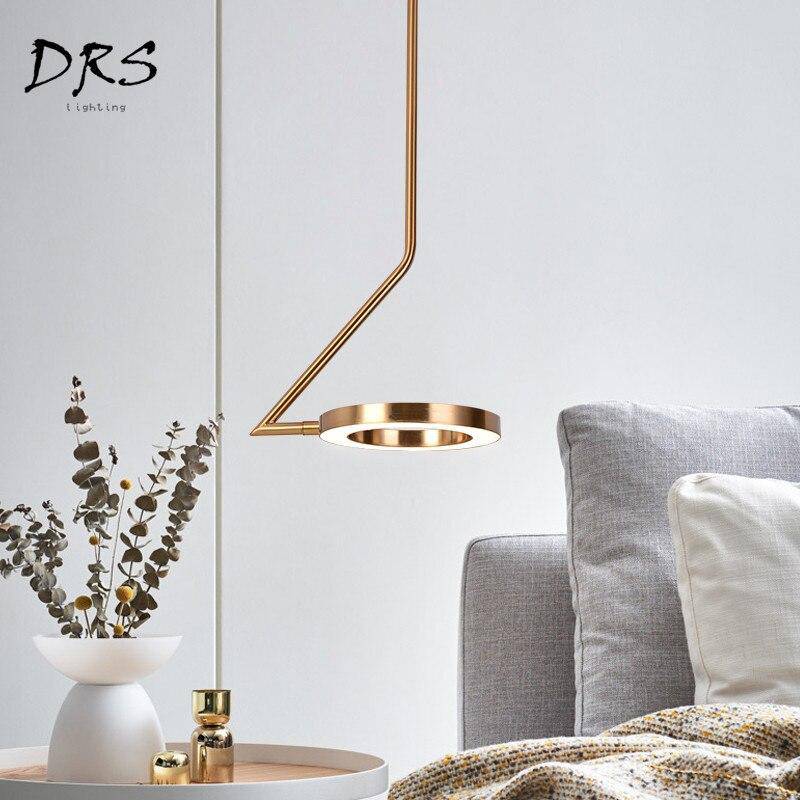 Suspension design doré à LED avec lampe ronde - vue 4 sur 9
