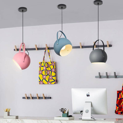 Suspension LED boule avec lanière en métal Colourful