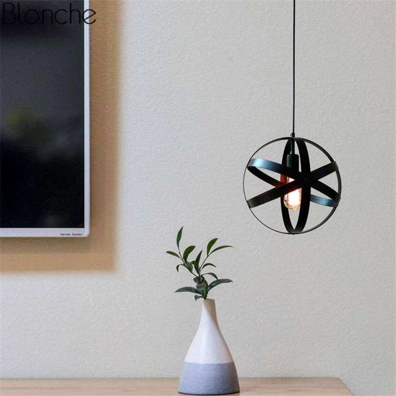 pendant light Vintage black rounded metal cage