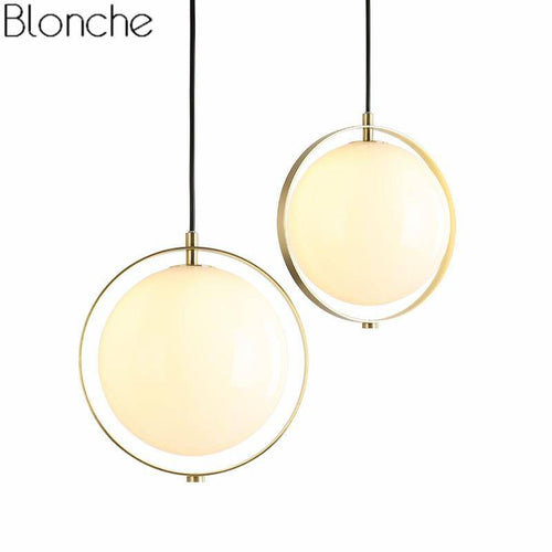 Suspension design LED boule en verre dans cercle doré - vue 5 sur 6