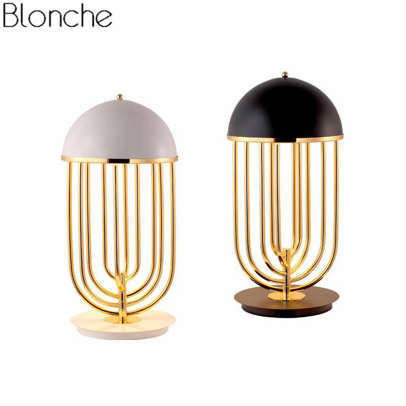 Lampe à poser design doré à LED Luxury