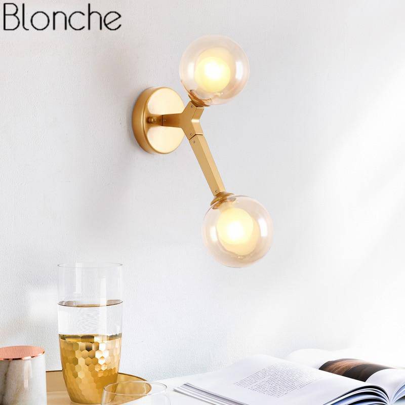 Aplique de pared design oro con bola de vidrio Sconce