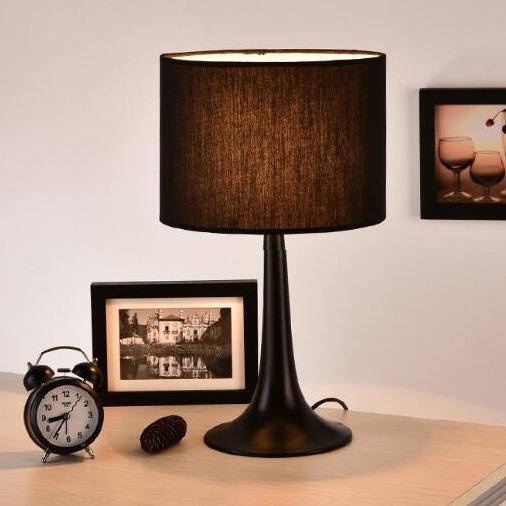 Lampe de chevet moderne LED avec abat-jour en tissu