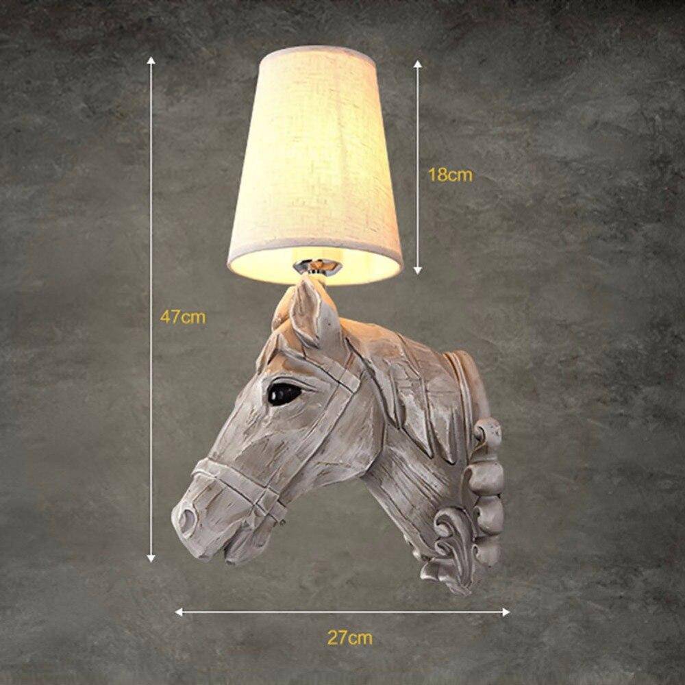 Applique murale en forme de tête de cheval et abat-jour - vue 5 sur 5