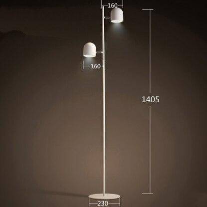 Lámpara de pie moderna con lámparas direccionales nórdicas