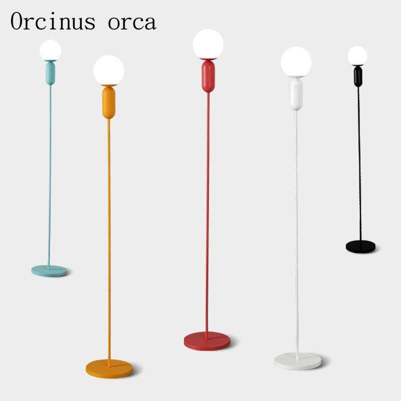 Lampadaire moderne minimaliste de couleur Candy