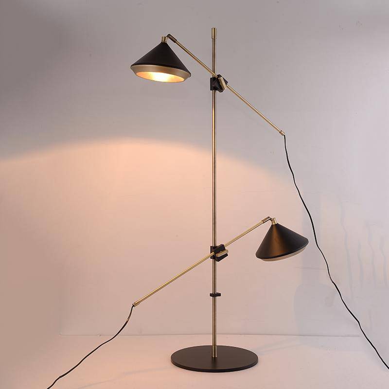 Lampadaire design avec deux abat-jours ajustables sur pied doré Sofa - vue 4 sur 6