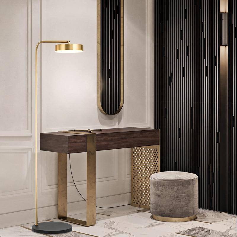 Floor lamp rounded gold design Study