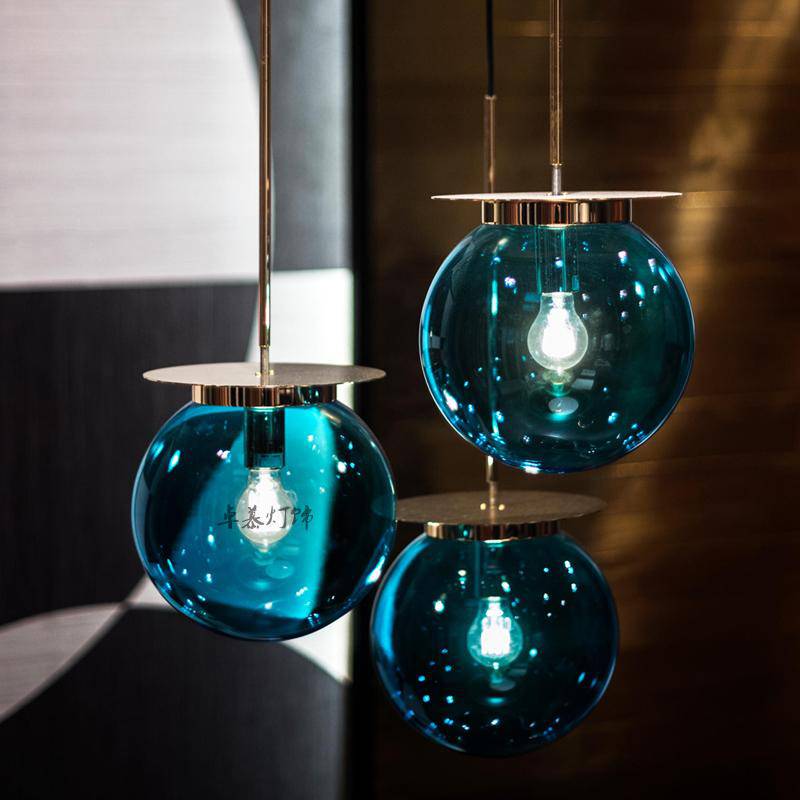 Suspension design en verre et base dorée Modern - vue 6 sur 11
