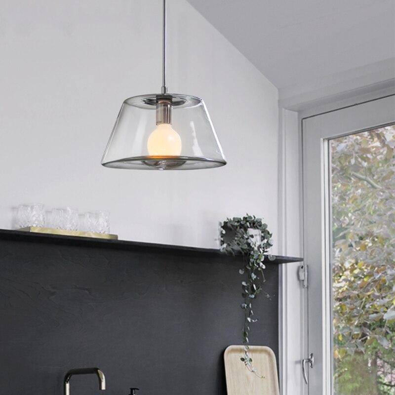 Suspension design en verre à LED triangle - vue 4 sur 7