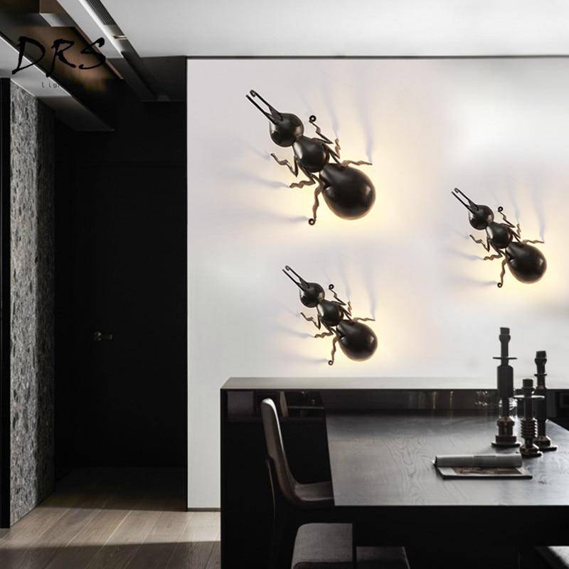 Lámpara de pared en forma de insectos escarabajos