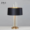 Lampe de chevet dorée en verre et abat-jour noir Designer