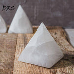 Lampe à poser pyramide minérale