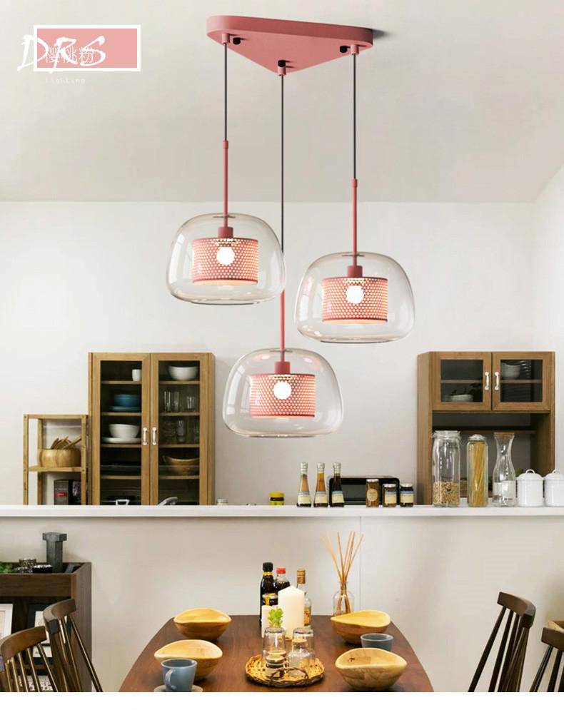 Suspension design à LED cage dans boule en verre - vue 8 sur 9