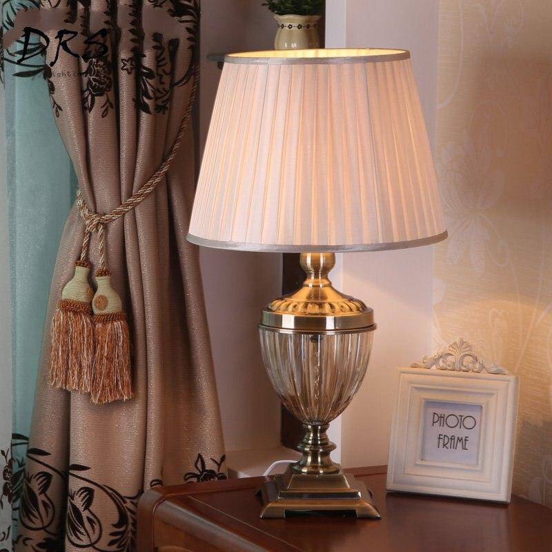 Lampe de chevet chic avec abat-jour en tissu Fabric
