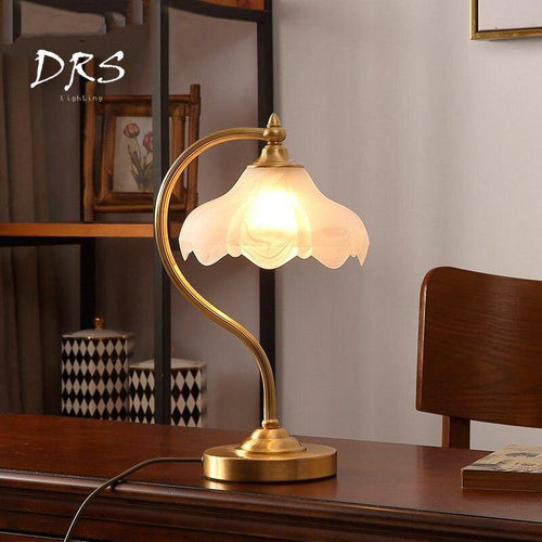 Gold table lamp with lampshade in glass Copper