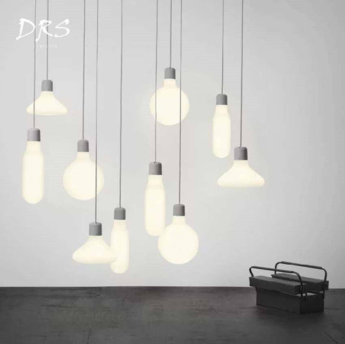 Suspension design LED en verre et support gris