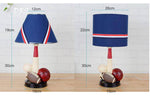 Lampe de chevet enfant avec ballons sportifs et abat-jour