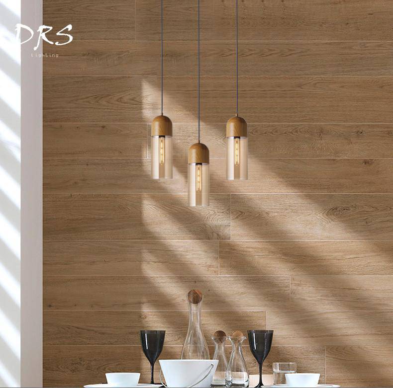 Lámpara de suspensión Loft cilíndrico de madera y cristal con LED