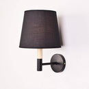 Applique murale moderne LED avec abat-jour triangle en tissu
